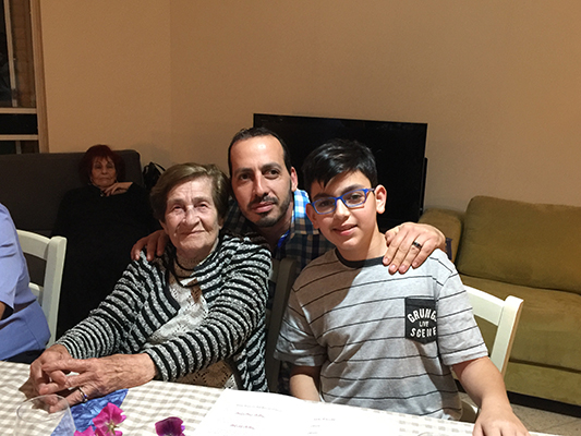 עם גולן ותום